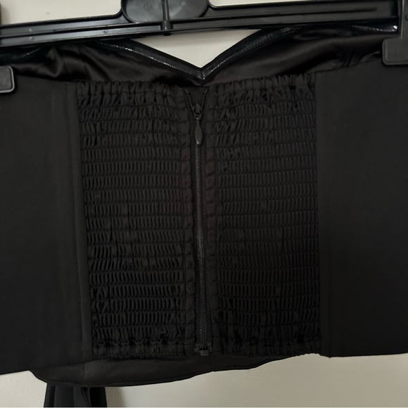 NiliaGZ Top | Gestuz - Picture 7 of 8